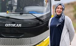 Otobüste fenalaşan yolcusunun yardımına koştu