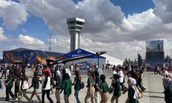 Şanlıurfa'da yağmura rağmen TEKNOFEST'e ziyaretçi akını