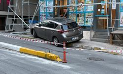 Şişli'de otomobil marketten çıkan müşteriye çarptı