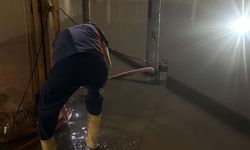 Suriye'de etkisini gösteren sağanak, Cilvegözü Gümrük Kapısı'nda taşkına neden oldu