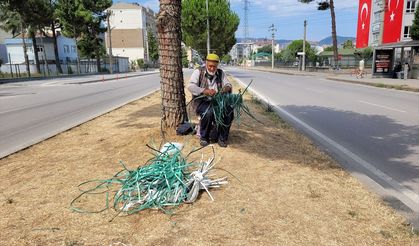 Samsun'da 84 Yaşındaki Hamdi Usta Atık Plastikleri Sepete Dönüştürüyor