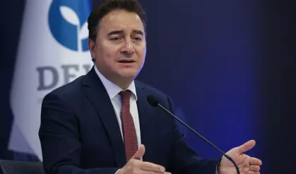 Ali Babacan: Bugün Yaşananlar Siyasi Bir Darbe Girişimi