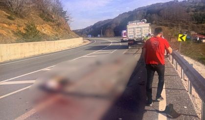Samsun'da kamyonla çarpışan motosikletin sürücüsü öldü