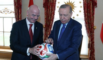 Erdoğan, FIFA Başkanı Infantino’yu Kabul Etti