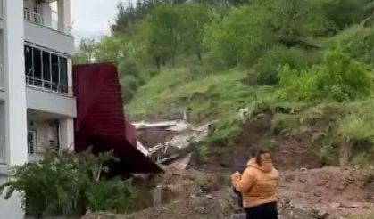 Doğu Akdeniz'de sağanak; caddeleri su bastı (9)