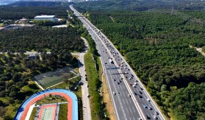 İstanbul'da bayramın üçüncü gününde dönüş trafiği havadan görüntülendi