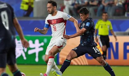Hakan Çalhanoğlu: Halkımızdan Özür Diliyoruz