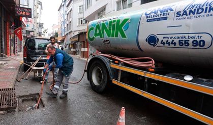 Canik Belediyesi'nden Sağanak Mesaisi: Mazgallar Temizleniyor