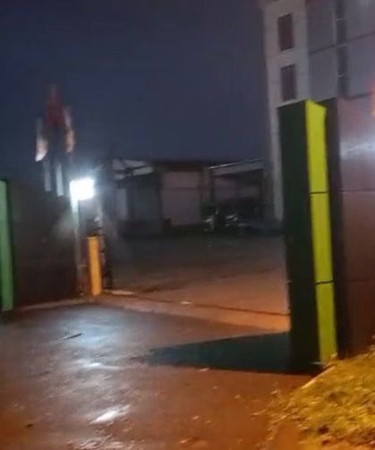 Fındık fabrikasının yanına el yapımı patlayıcı atan şüpheli yakalandı