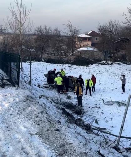 Düzce'de otomobil takla attı; 2 yaralı