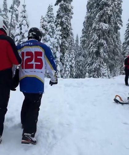 JAK timinden karla kaplı ormanda zorlu tatbikat