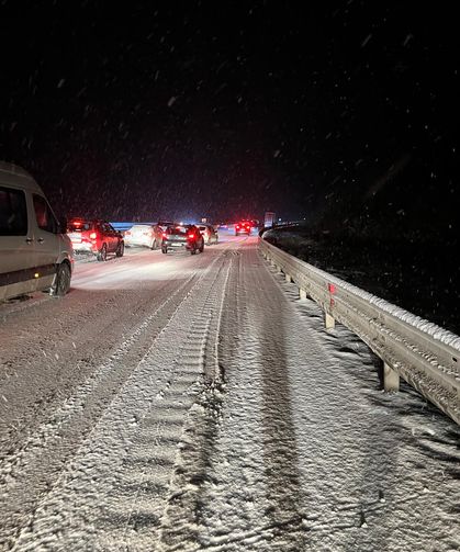 Kastamonu'da yoğun kar yağışı ulaşımı olumsuz etkiledi