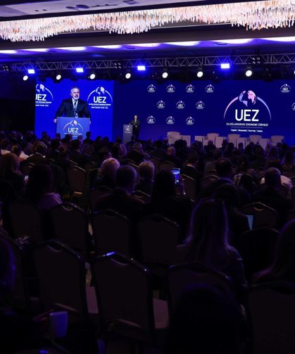 Bakan Kacır: Türkiye'yi küresel ticaretin merkez ülkelerinden biri olarak görüyoruz