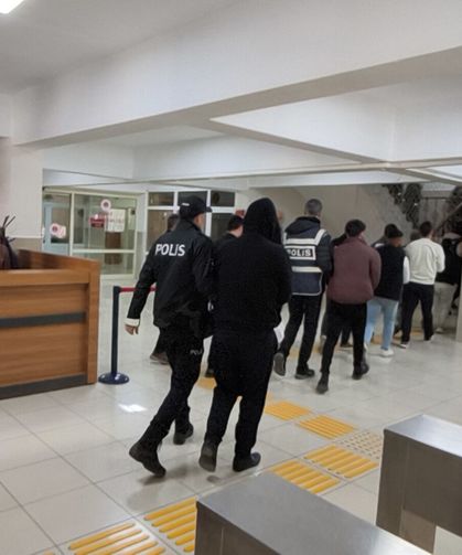 Tokat merkezli 12 ilde yasa dışı bahis operasyonu: 64 gözaltı