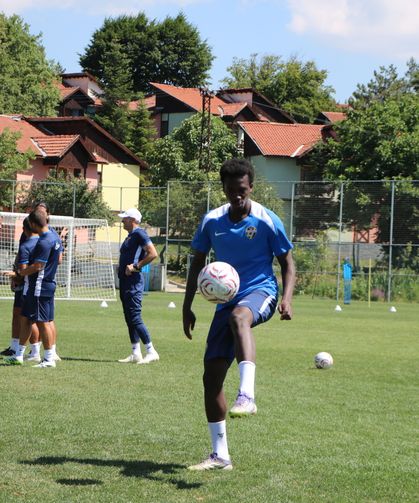 Eyüpspor Teknik Direktörü Pulat: Bu hafta transfer sayısı 8-9'u bulacak
