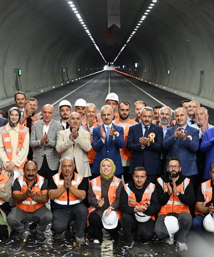 Bakan Uraloğlu: Türkiye'yi adeta yeniden inşa ettik