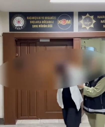 Sakarya'da 3 bin 147 adet sentetik ecza ele geçirildi: 2 tutuklama