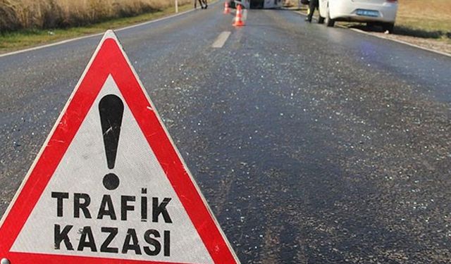 Ordu'da İki Otomobil Çarpıştı, 3 Kişi Yaralandı