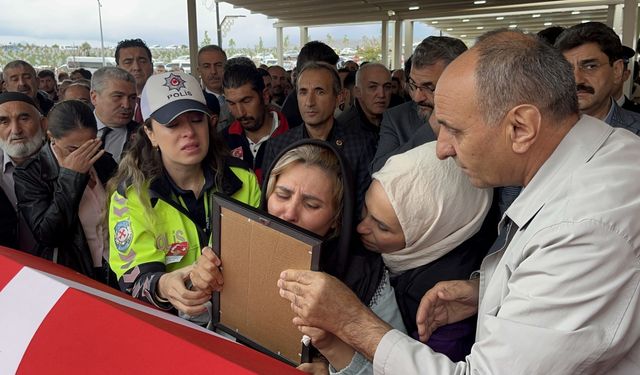 Şehit Polis Memuru Şeyda Son Yolculuğuna Uğurlandı