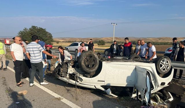 Yıllık İzinden Dönen Polis Çifti Kazada Hayatını Kaybetti