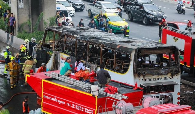 Tayland’da Otobüs Yandı: 16 Çocuk ve 3 Öğretmen Hayatını Kaybetti