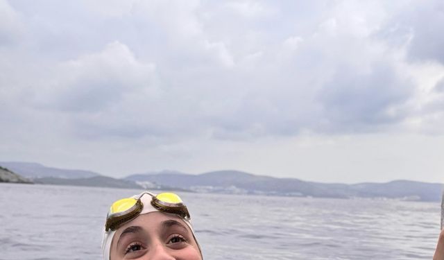 Açık su yüzücüsü Aysu Türkoğlu Ka'iwi Kanalı'nı geçecek