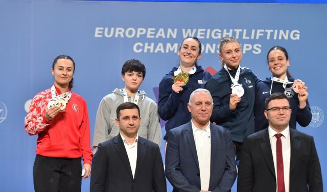 Aysel Özkan Avrupa Halter Şampiyonası’nda Avrupa İkincisi