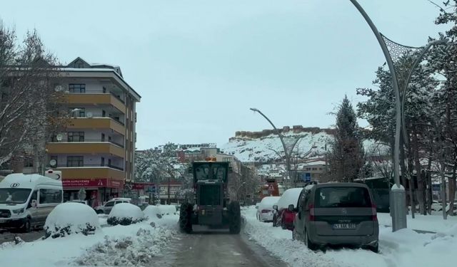 Bayburt’ta kar mesaisi