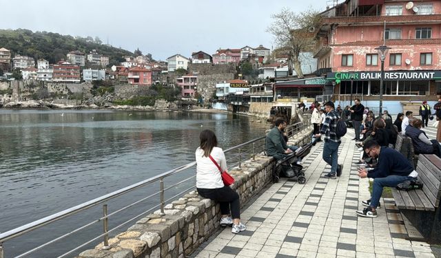 Bayram tatilinde 6 bin nüfuslu ilçeye 130 bin kişi geldi