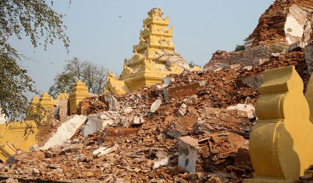 Myanmar'daki depremlerde hayatını kaybedenlerin sayısı 4 bine yaklaştı
