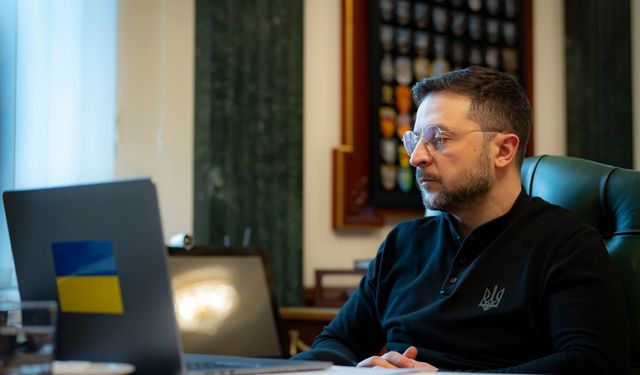 Ukrayna Devlet Başkanı Zelenskiy: Rusya geçici ateşkesi ihlal etti