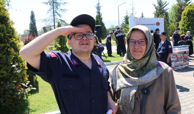 Düzce’de 12 engeli bireye, temsili askerlik sonrası tezkere