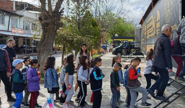 'Gezen Sinema' TIR'ı 895 bin seyirciye ulaştı