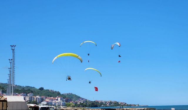 Giresun'da paramotorun denize düşme anı kamerada