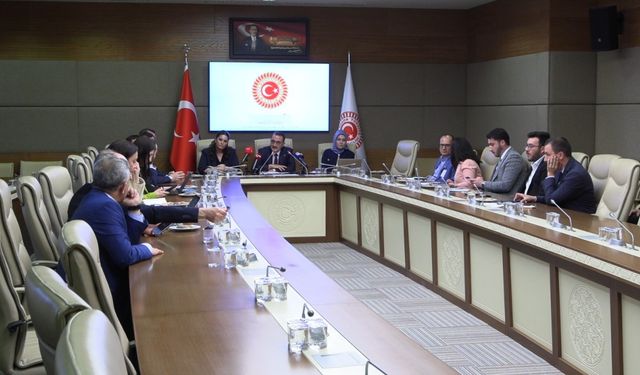 Komisyon Başkanı Dönmez: Türkiye yapay zeka sıralamasında ilk 20'ye girecek