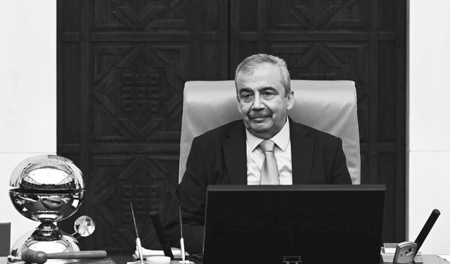 Siyasilerden, Sırrı Süreyya Önder için başsağlığı mesajı