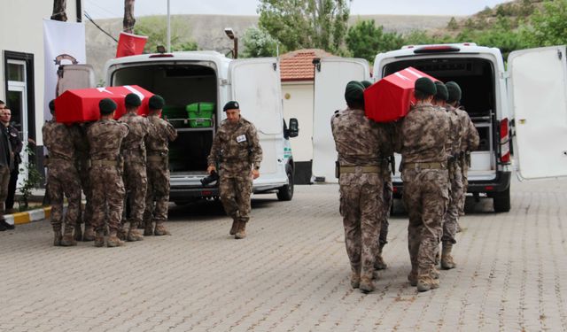 Çankırı'daki kazada yaşamını yitiren 2 polis memuru, memleketlerine uğurlandı