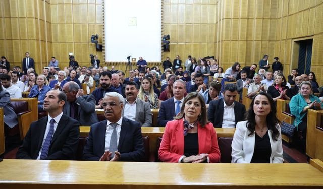 Hatimoğulları: Anayasa süreci için yol temizliği şarttır
