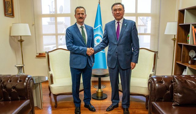 Haluk Görgün, TDT Genel Sekreteri Omuralıev ile görüştü