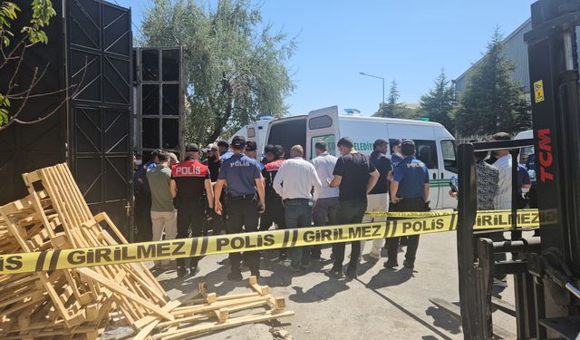 Atık yağ tankına düşen anne ve oğlu öldü