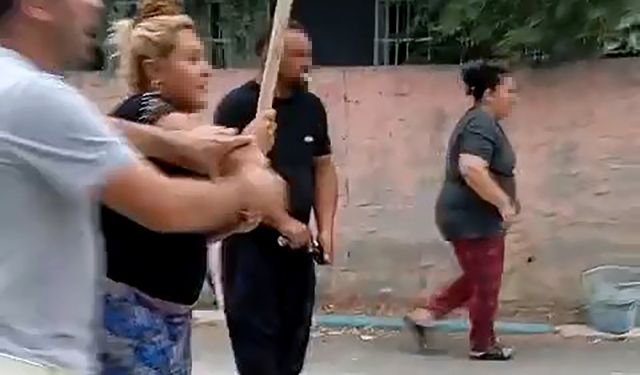 Bahçeye kaçan topu aldı; komşusunun akrabaları tarafından darbedildi