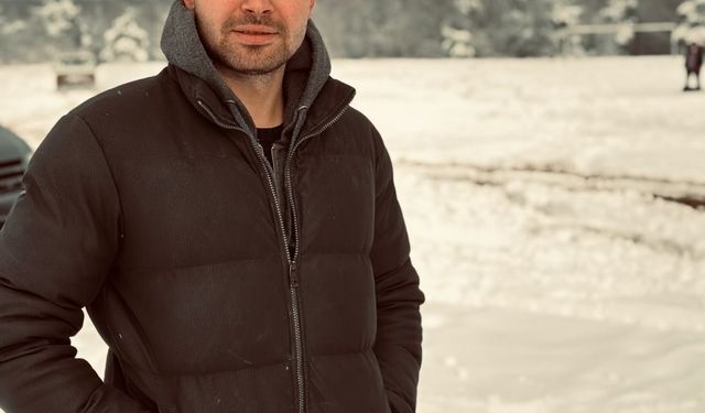 Düğünde tutukluk yapan tabanca ateş aldı; 1 yaralı