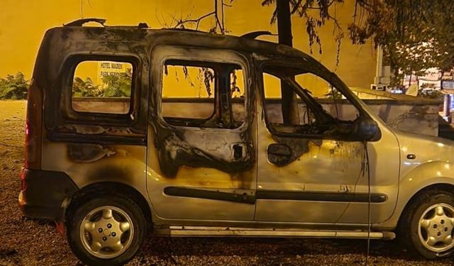 Otoparkta araç yangını; peş peşe patlamalar yaşandı