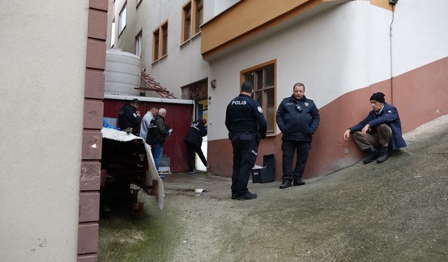 Borç nedeniyle tartıştığı 3 akrabasını silahla ağır yaraladı