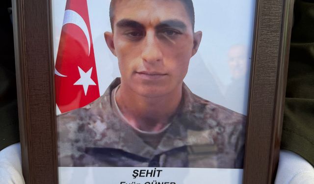 Eğitim sırasında şehit olan askerin cenazesi, törenle memleketine uğurlandı