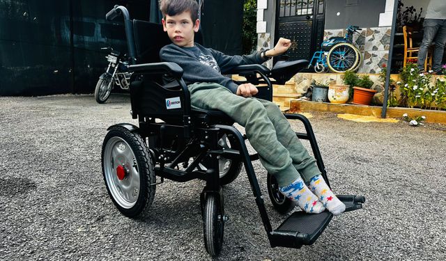 İsmail, DHA'nın haberi sonrası hayali akülü sandalyeye kavuştu