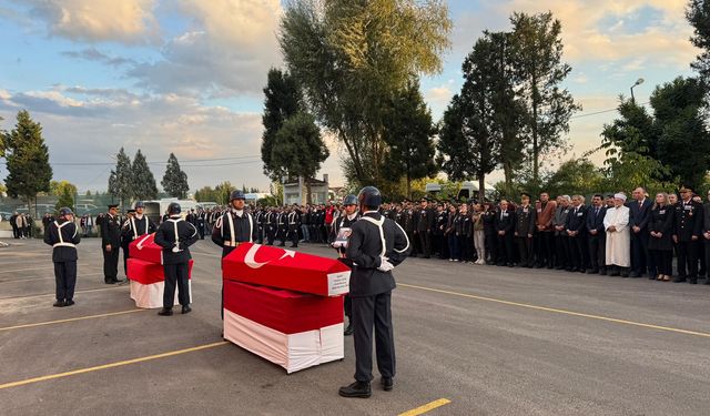 Jandarma aracı otomobille çarpıştı: 2 şehit / Ek Fotoğraflar