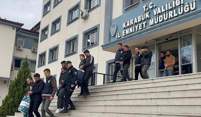 Karabük merkezli 7 ilde siber dolandırıcılık operasyonu: 14 tutuklama