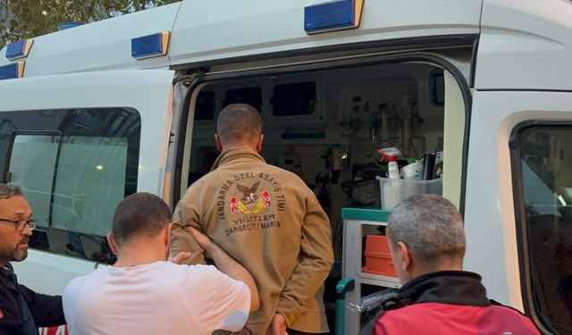 Manisa'da dayı-yeğen bıçaklı kavgada birbirlerini yaraladı