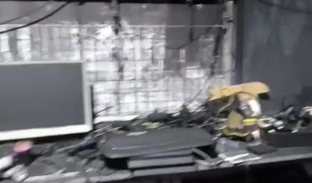Şarjda bırakılan matkap bataryası dükkanı yaktı; o anlar kamerada
